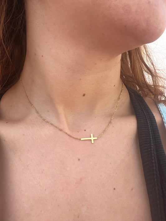 Cross pendant