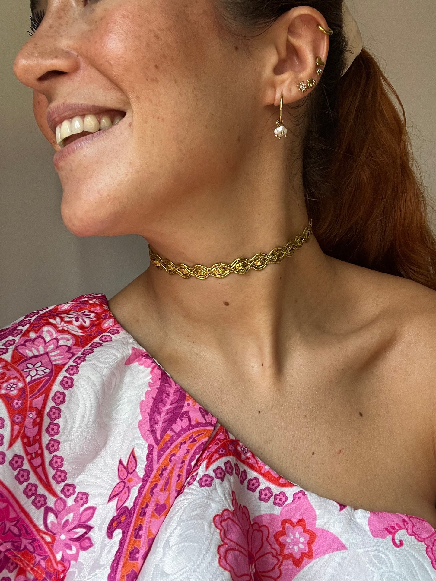 Choker Lugo
