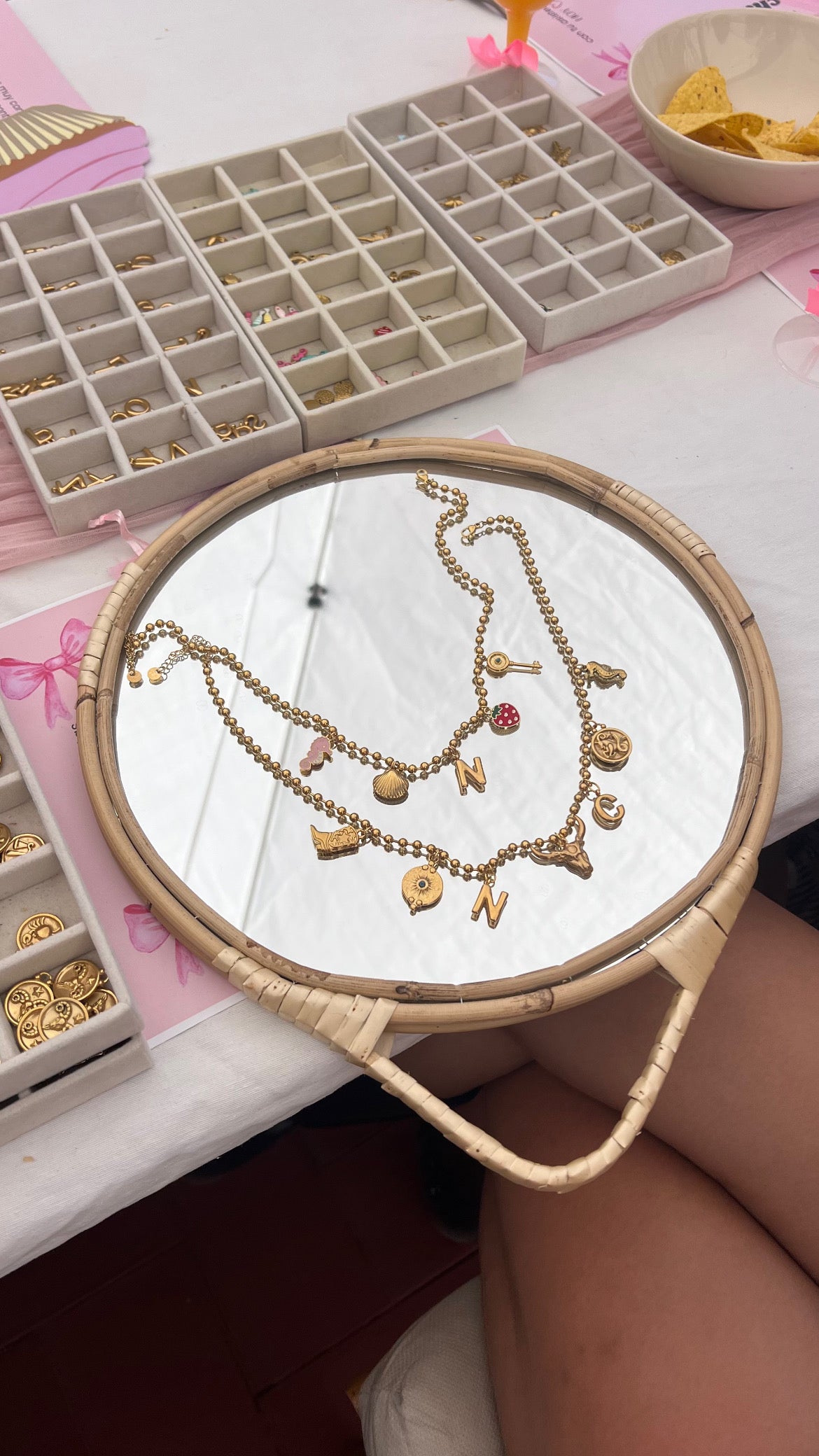 Taller Charms