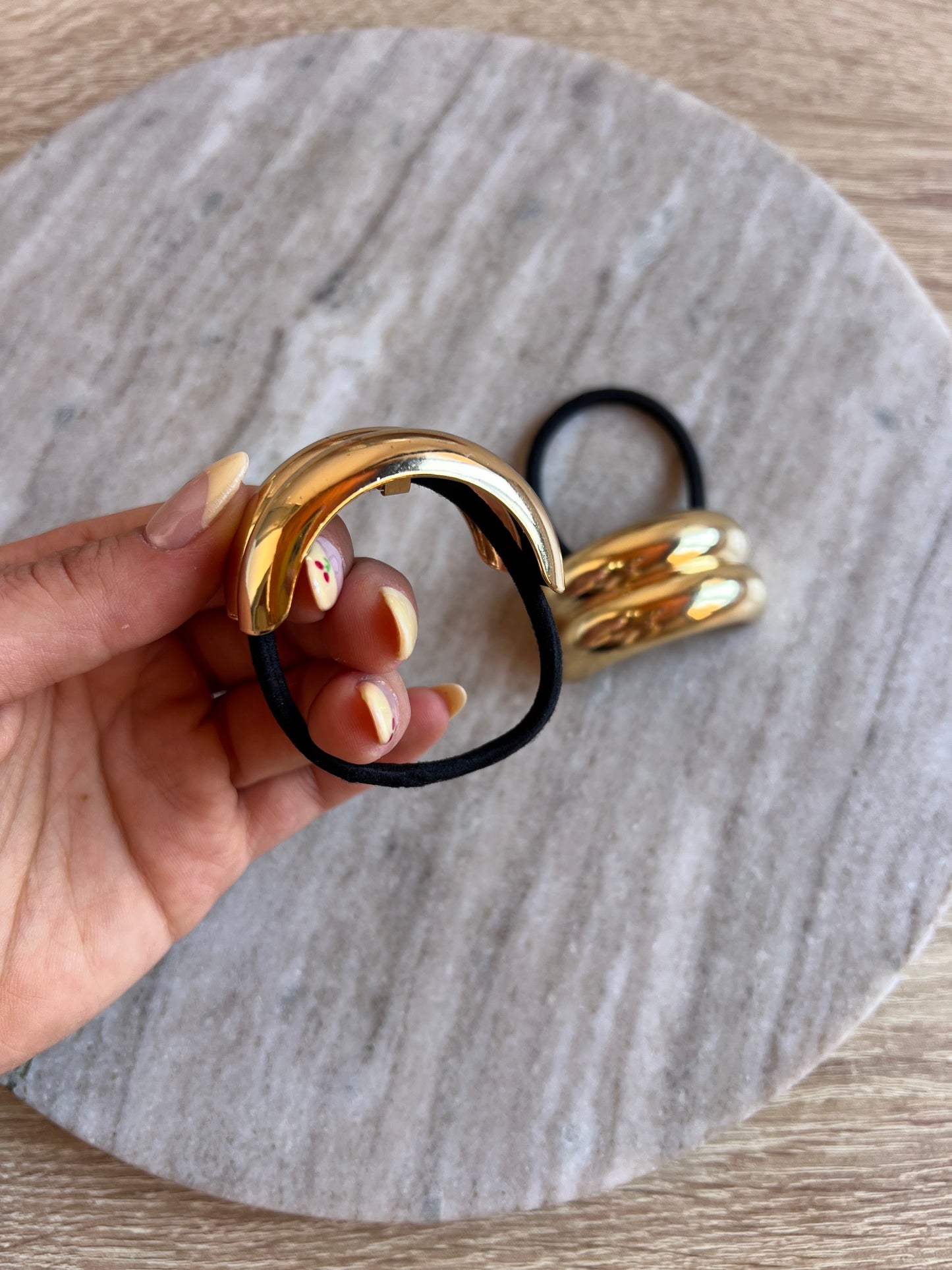 Penelope hair tie
